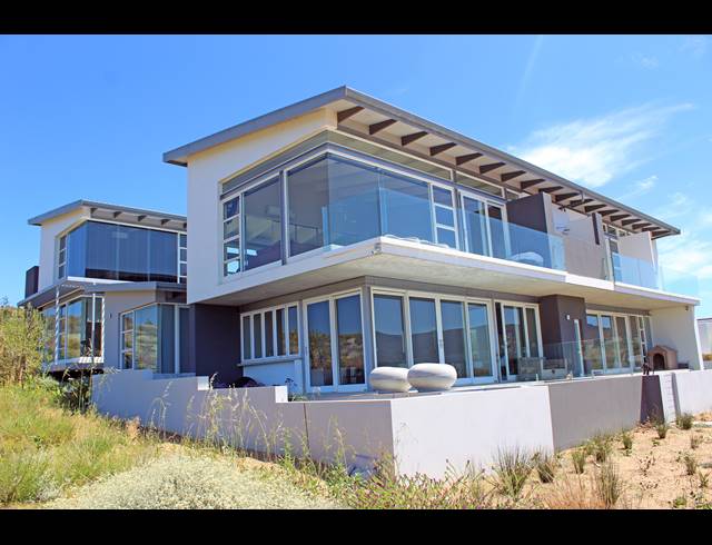 4 BEDROOM HOUSE FOR SALE IN BENGUELA COVE LAGOON WINE ESTATE